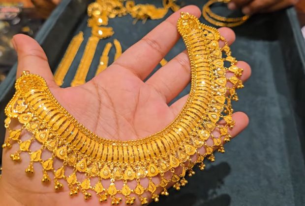 Gold Necklace design For Wedding