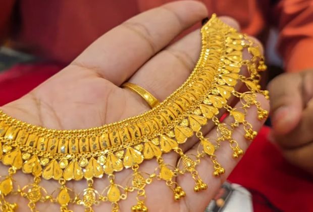 women's modern dubai gold necklace designs with price
