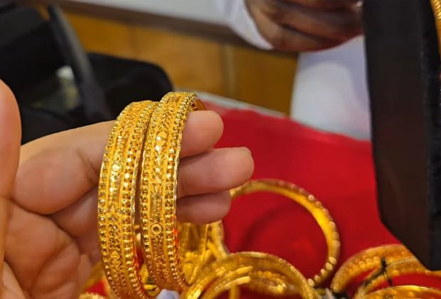women's 22k gold bangles designs with price