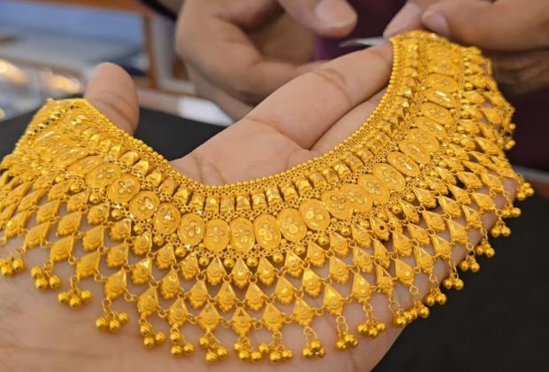 Gold Necklace designs for women