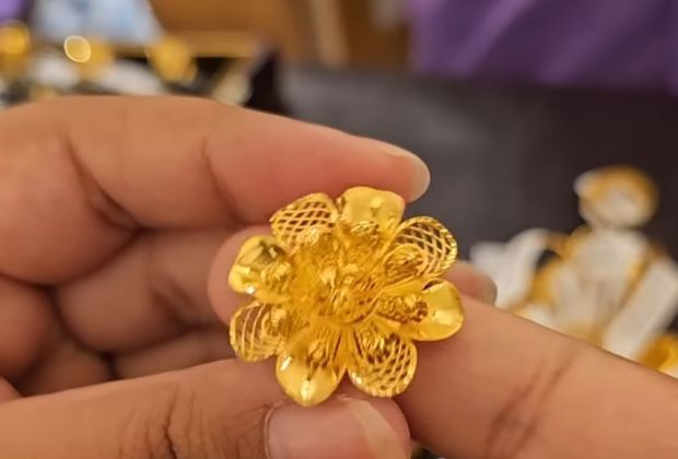 gold ring design for women regular use