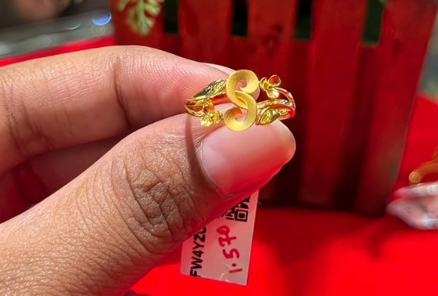 gold ring design for women 2 gram