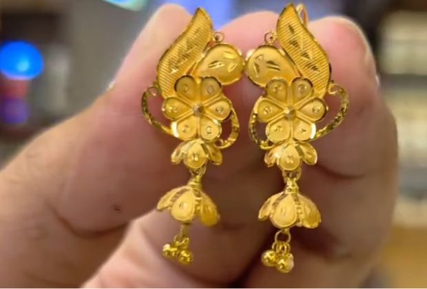 latest gold earrings designs for daily use