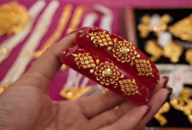 Women's gold pola design with price 22k