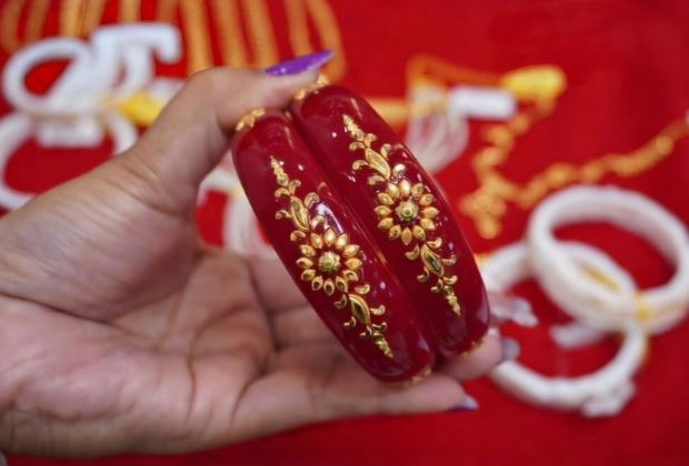 latest sankha pola design