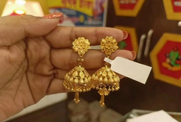 latest gold earrings design
