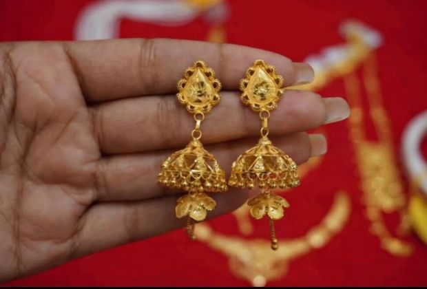 gold earrings designs for womens