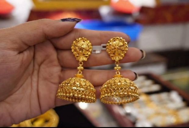 unique gold earrings design