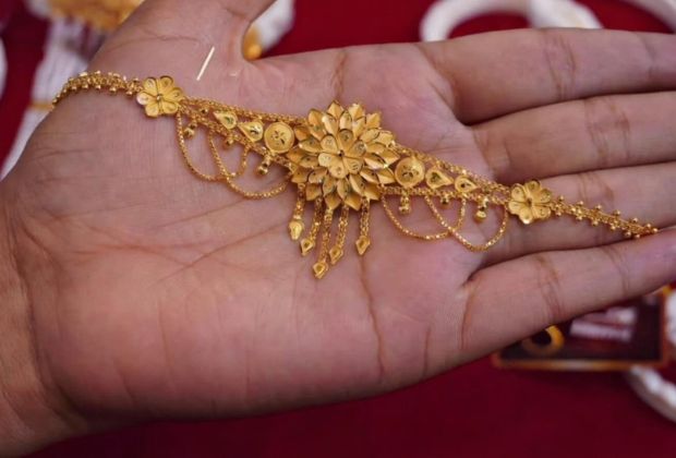 gold necklace design