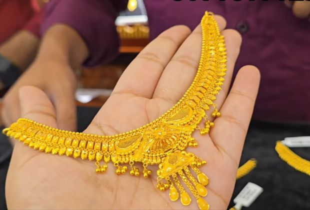 latest gold necklace designs
