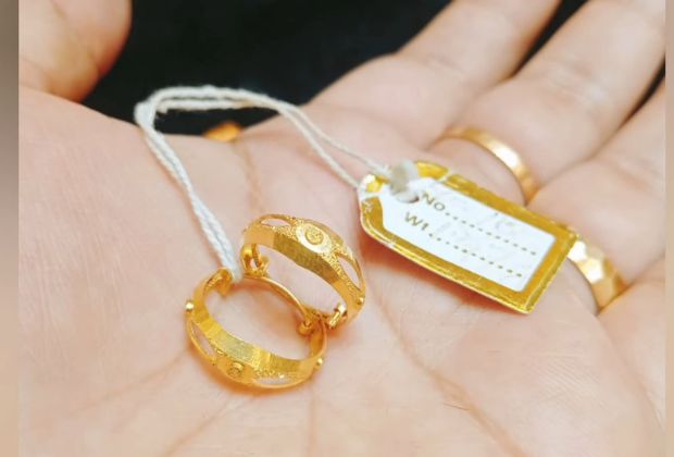 gold earrings designs for womens