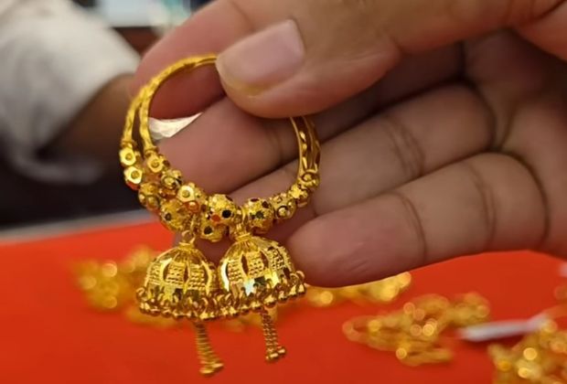 latest design of gold earrings