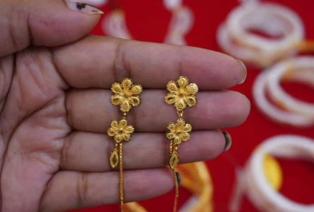 sui dhaga earrings design images