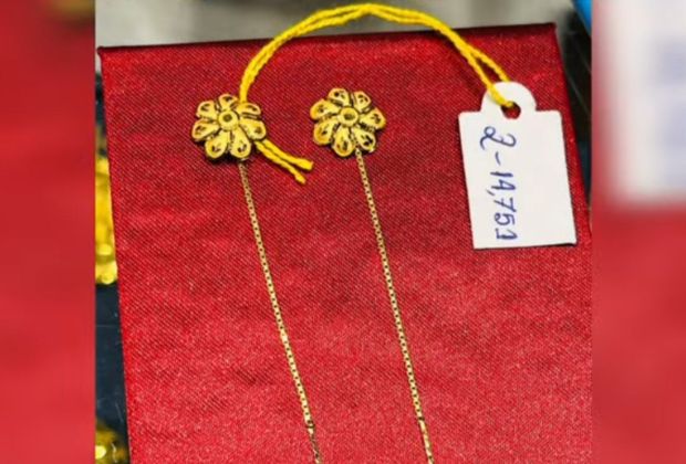 modern sui dhaga gold earrings designs