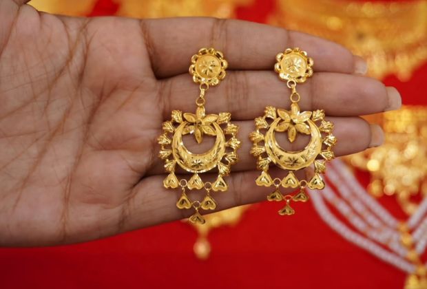 gold chand bali earrings designs with price