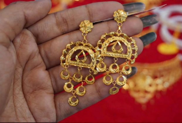 latest design of gold earrings