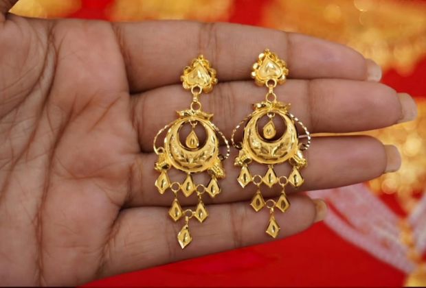 gold earrings for women