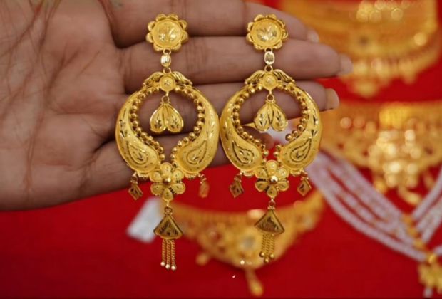 gold earrings designs for daily use
