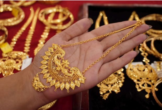 long gold necklace designs with price