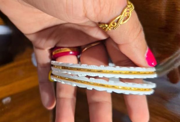 sankha pola gold design