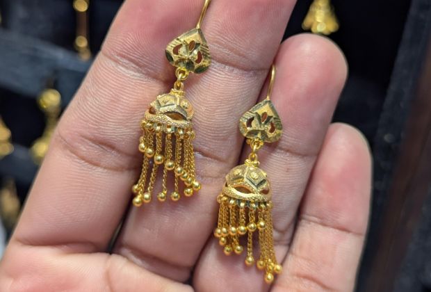 jhumka earrings design gold