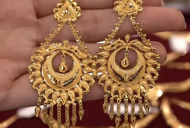 cute small gold earrings designs