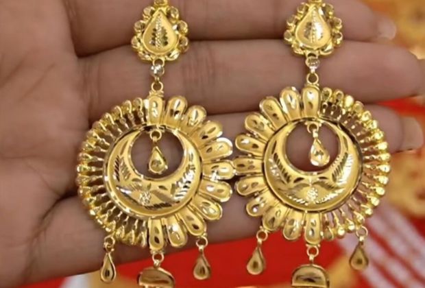 latest design of gold earrings