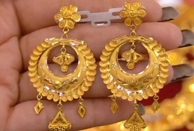 gold earrings designs for daily use with price