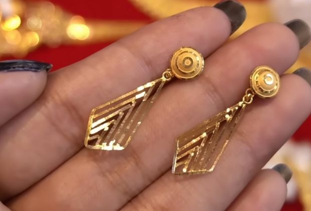 gold earrings design
