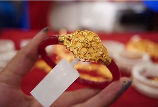 pola badhano gold design