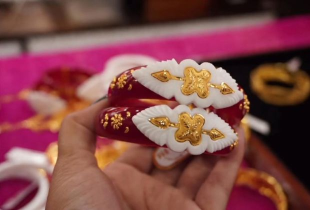 gold mukh pola design with price