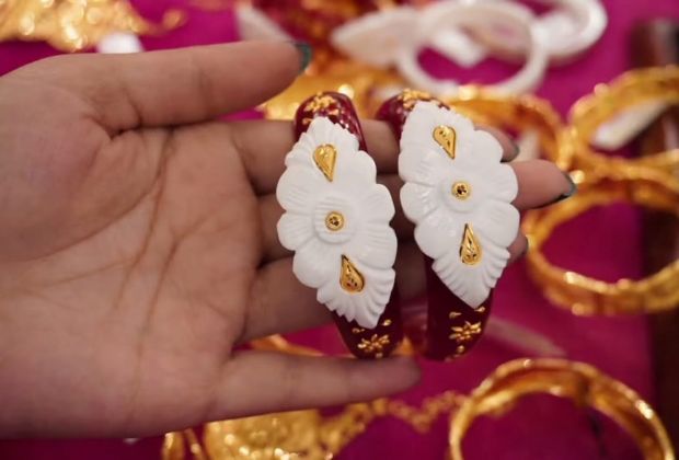 shakha pola gold design