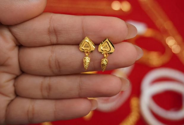 latest design of gold earrings