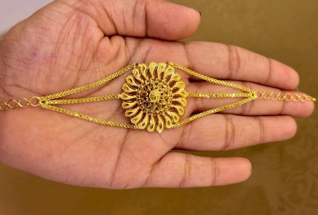 simple gold bracelet design for girl