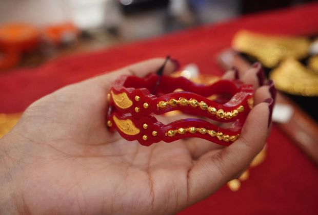 bangles gold with pola design