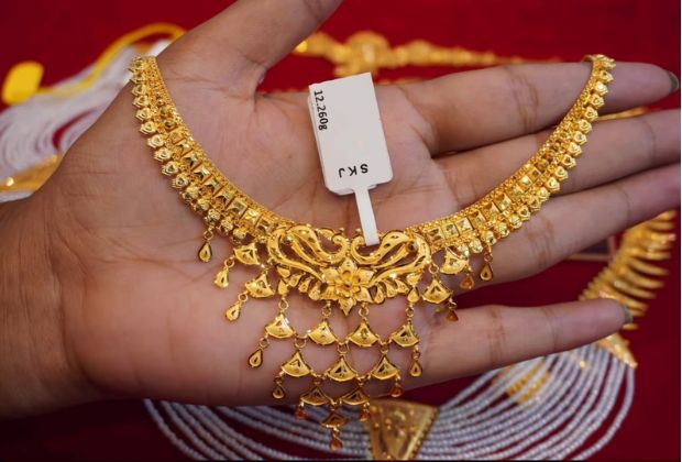 This necklace design looks like a nature