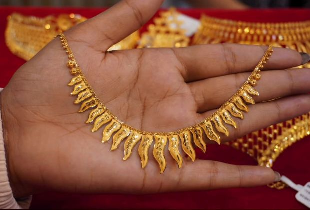 gold necklace designs in 10 grams