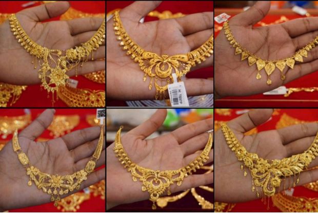 14+ Cute Small Gold Necklace Designs for a Minimal Chic Look