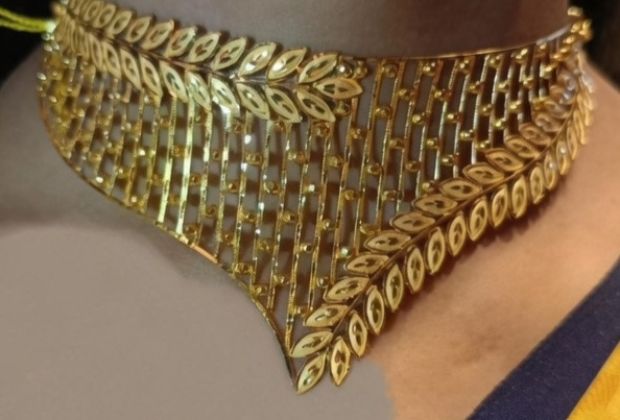 latest gold necklace designs