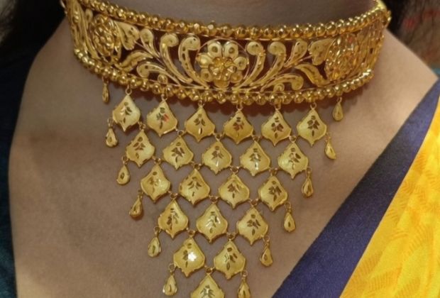 Women necklace design