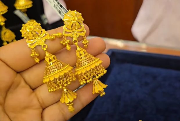 unique gold earrings design