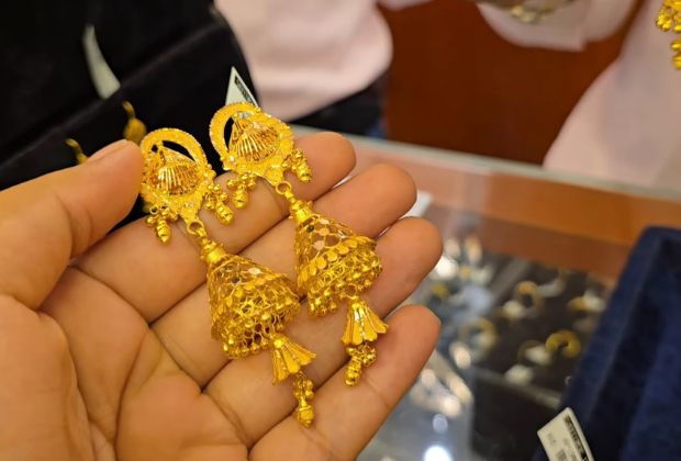 Earring design gold