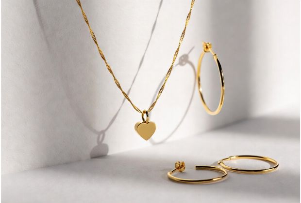 Some slightly challenging necklace and earring designs