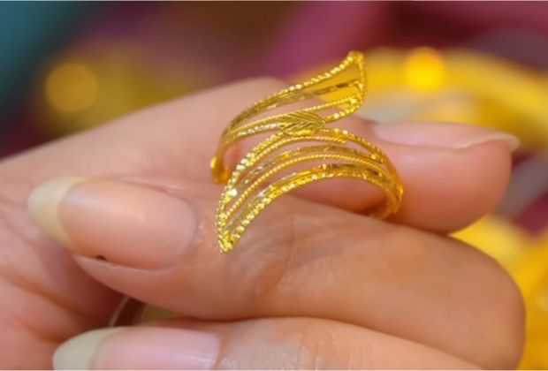 22k gold engagement ring